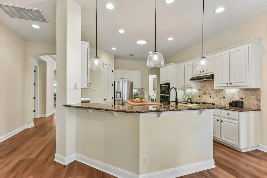 11213 Woodland Hills Trail Austin TX 78732
