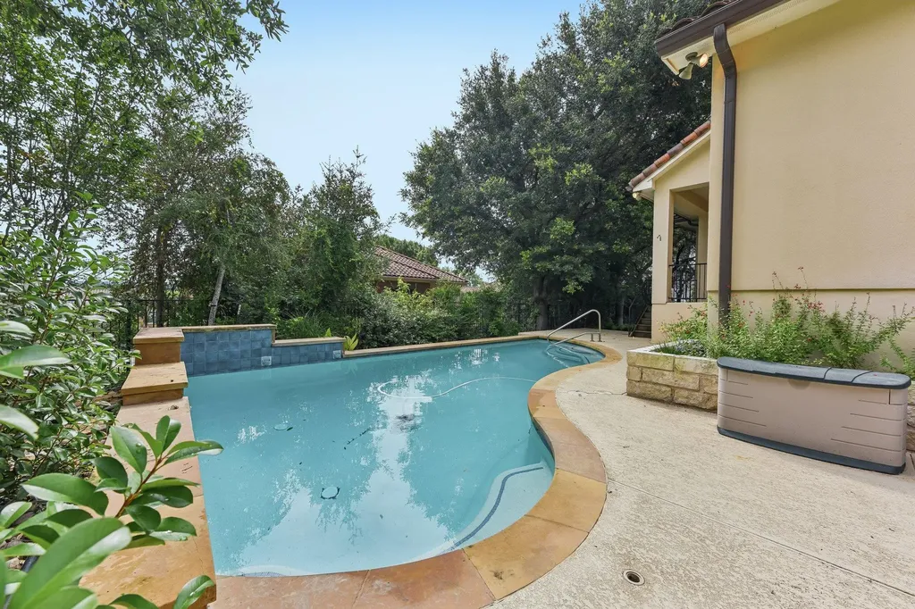 11213 Woodland Hills Trail Austin TX 78732