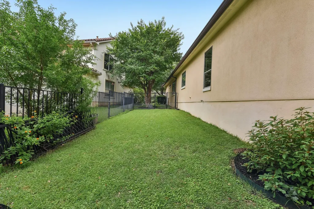 11213 Woodland Hills Trail Austin TX 78732