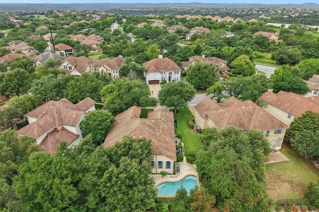11213 Woodland Hills Trail Austin TX 78732