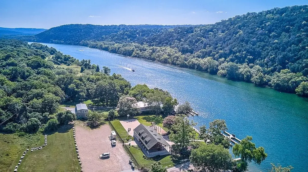 11213 Woodland Hills Trail Austin TX 78732