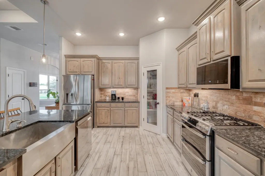 101 Enclave Park Cove Georgetown TX 78633