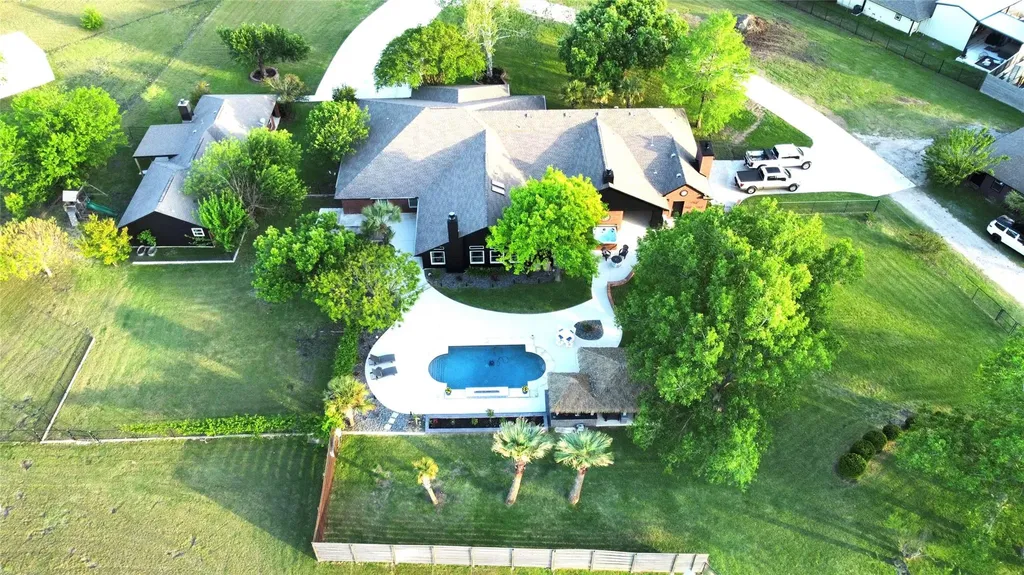 1902 Rowe Loop Pflugerville TX 78660