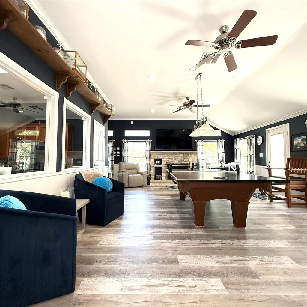 1902 Rowe Loop Pflugerville TX 78660