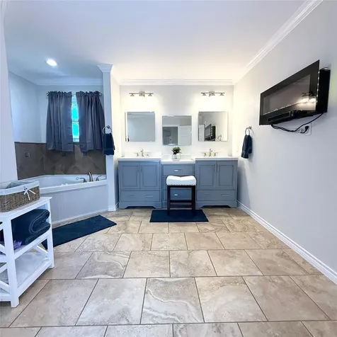 1902 Rowe Loop Pflugerville TX 78660