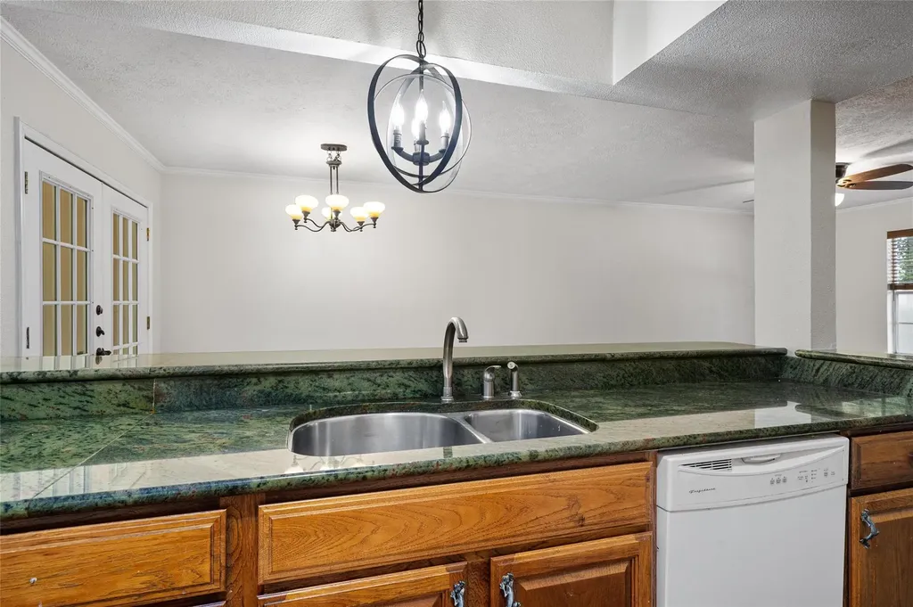 806 Castle Ridge Road Austin TX 78746