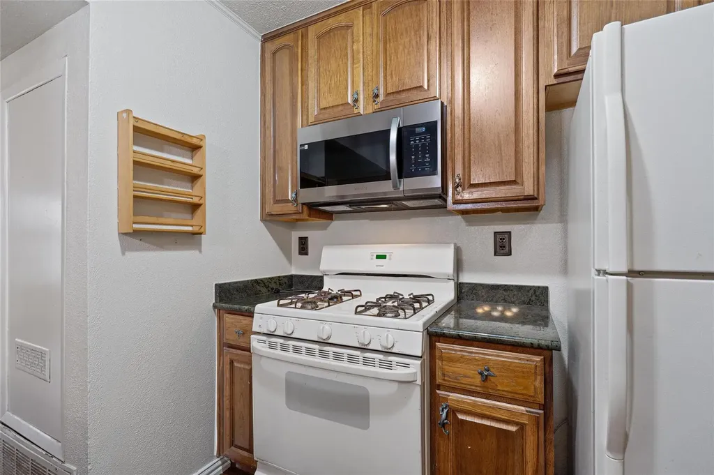 806 Castle Ridge Road Austin TX 78746