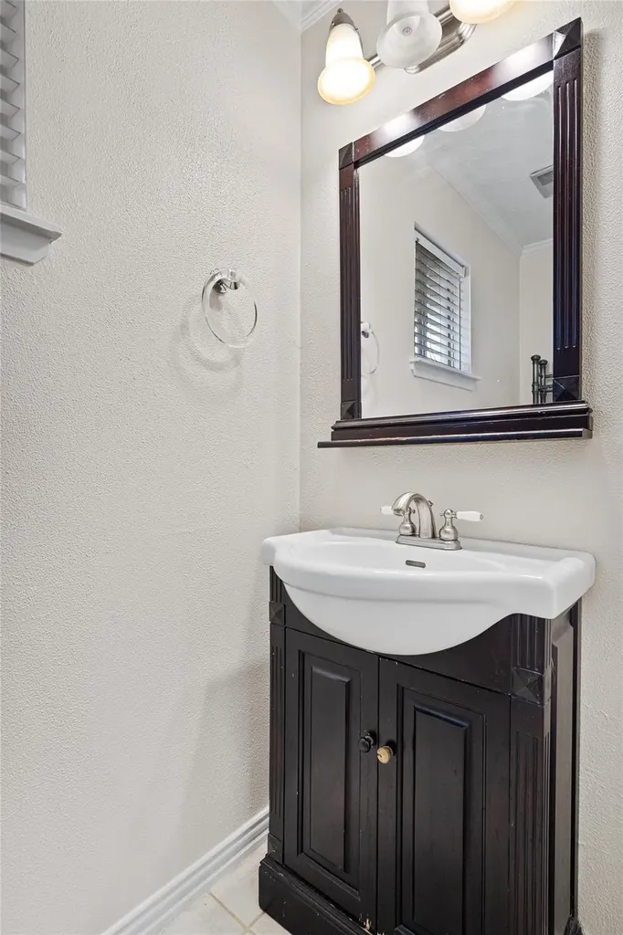 806 Castle Ridge Road Austin TX 78746