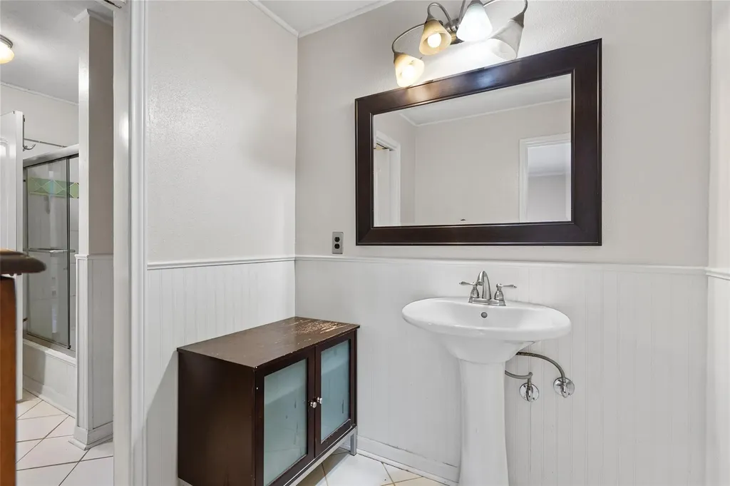 806 Castle Ridge Road Austin TX 78746