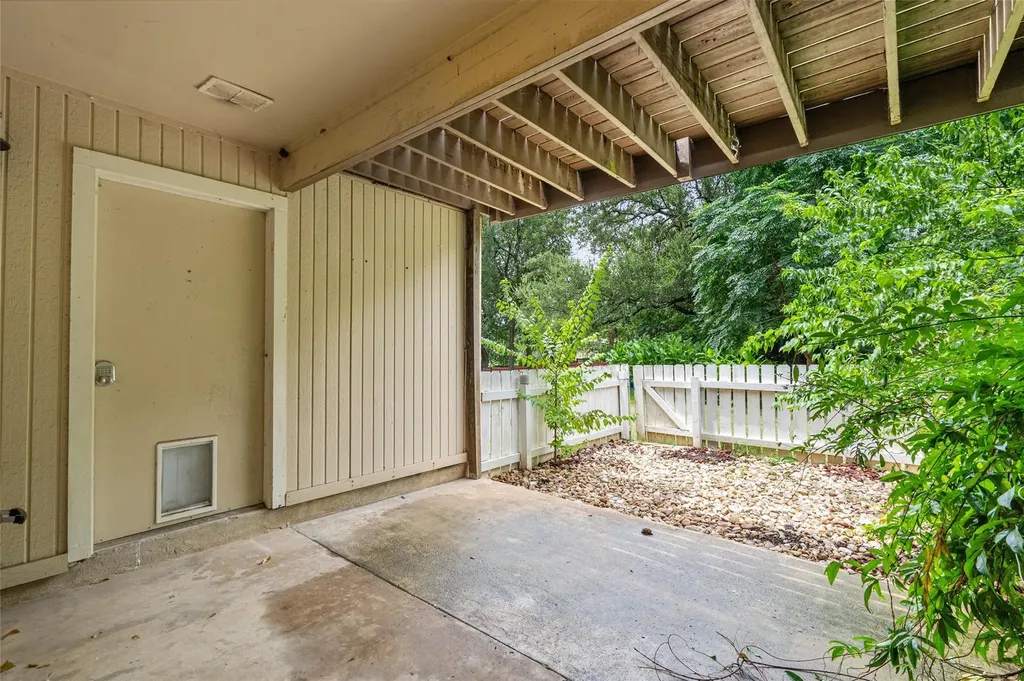 806 Castle Ridge Road Austin TX 78746