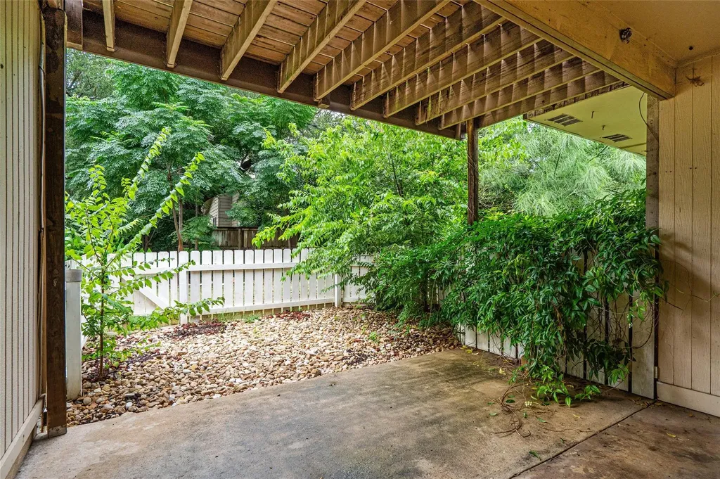 806 Castle Ridge Road Austin TX 78746