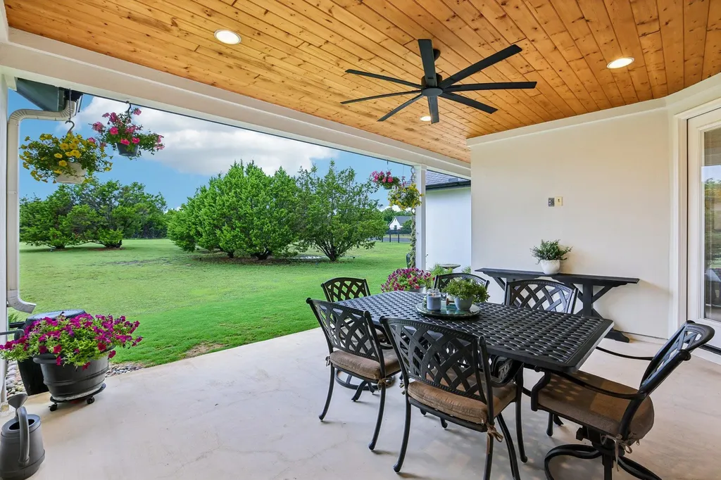 113 Crystal Lane Georgetown TX 78633