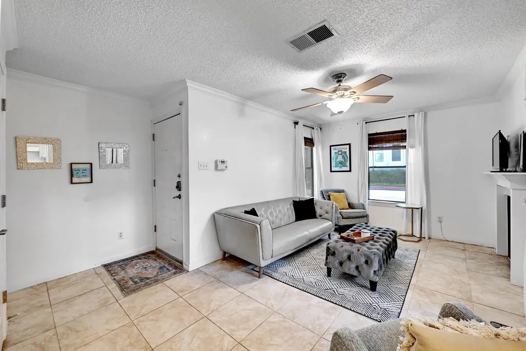 7635 Guadalupe Street Austin TX 78752