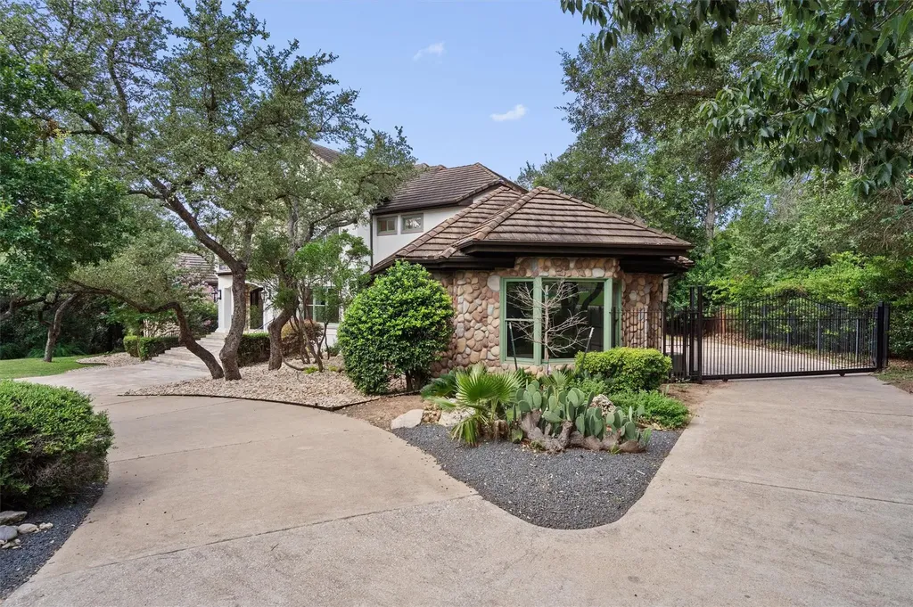 106 Sendera Bonita Austin TX 78734