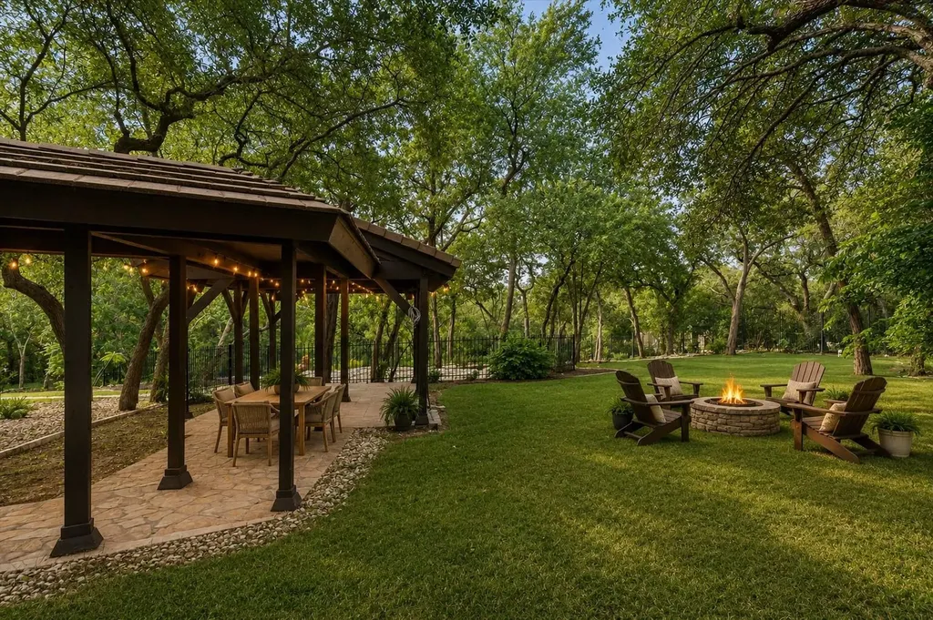 106 Sendera Bonita Austin TX 78734