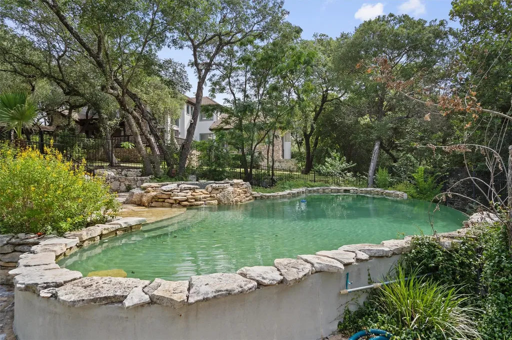 106 Sendera Bonita Austin TX 78734
