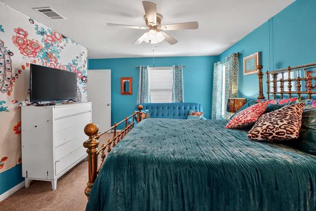 266 Twisted Oaks Lane Buda TX 78610