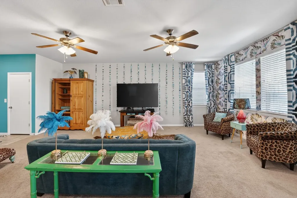 266 Twisted Oaks Lane Buda TX 78610