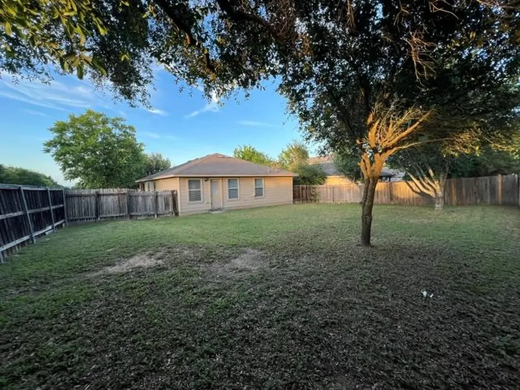 7101 Cayenne Lane Austin TX 78741