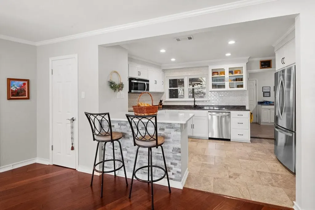408 Silver Spur Horseshoe Bay TX 78657
