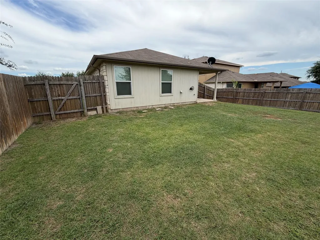 161 Collared Dove Cove Kyle TX 78640