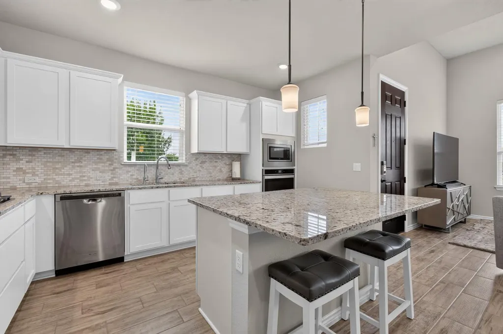 105 Harborside Drive San Marcos TX 78666
