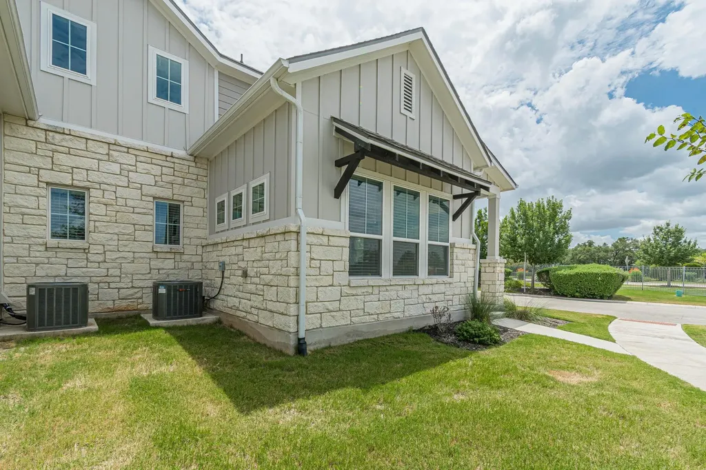 105 Harborside Drive San Marcos TX 78666
