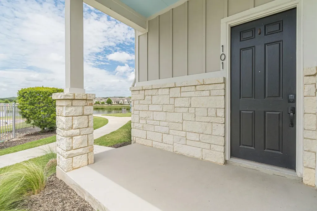 105 Harborside Drive San Marcos TX 78666