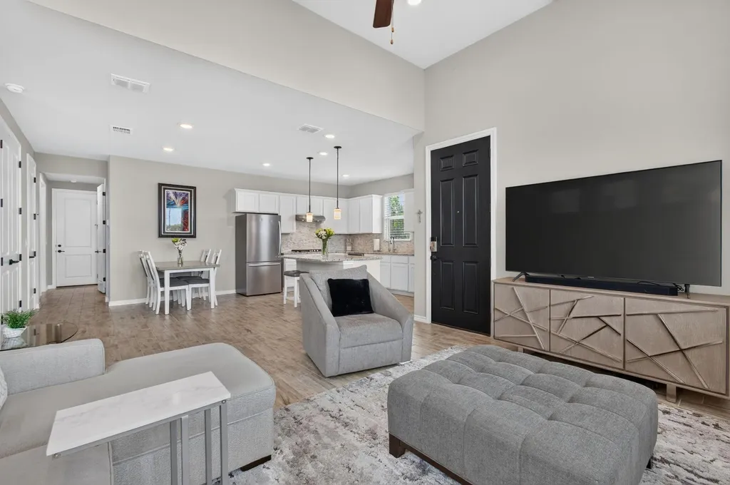 105 Harborside Drive San Marcos TX 78666