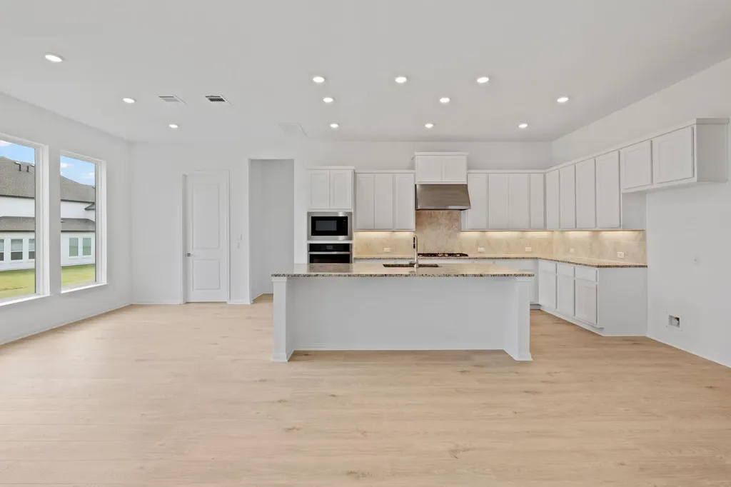 2112 Vittoria View Leander TX 78641