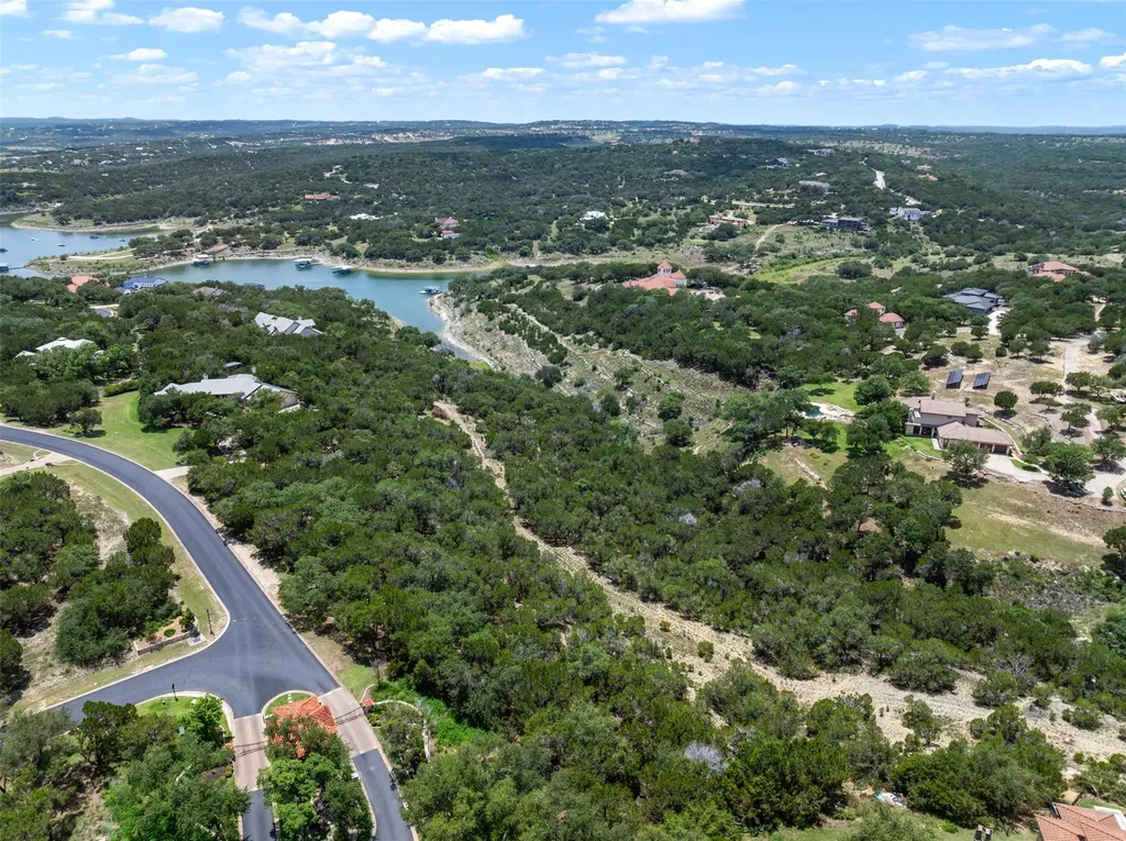 906 Moonlight Bay Drive Spicewood TX 78669