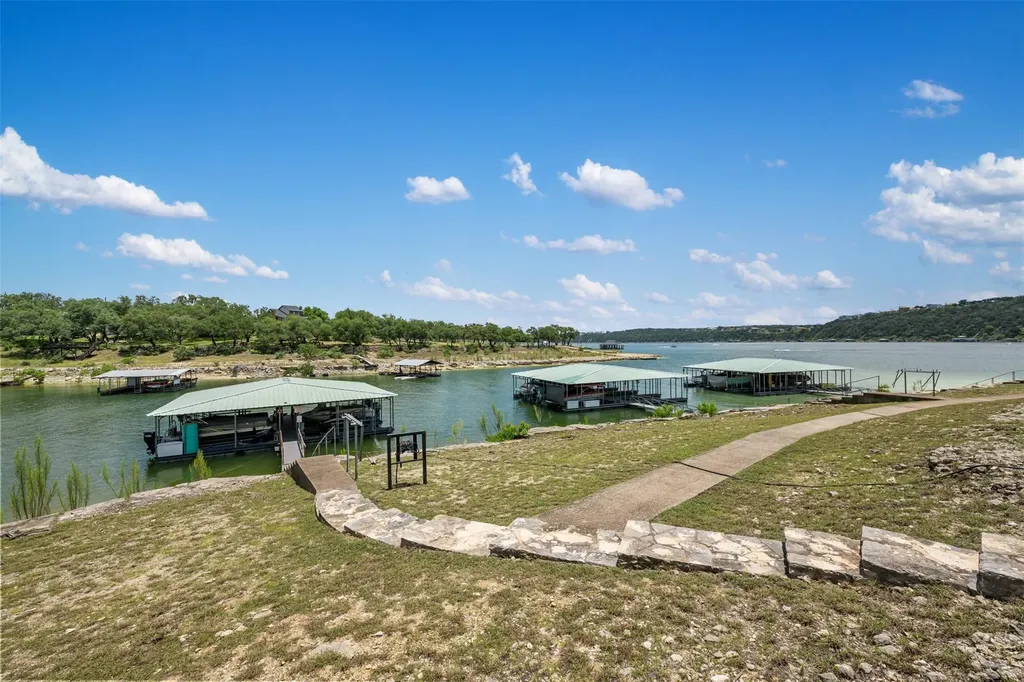 906 Moonlight Bay Drive Spicewood TX 78669