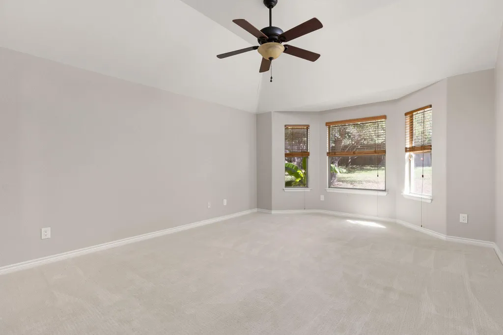10025 Janet Loop Dripping Springs TX 78620