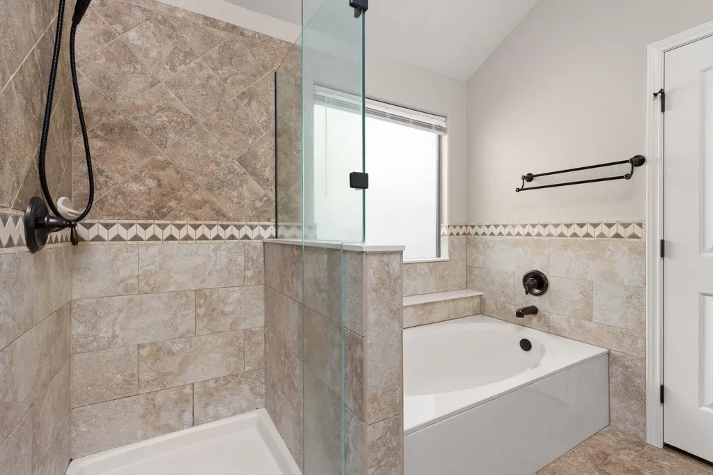 10025 Janet Loop Dripping Springs TX 78620
