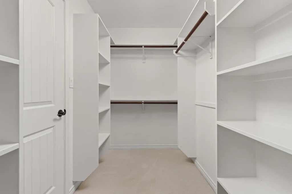 10025 Janet Loop Dripping Springs TX 78620