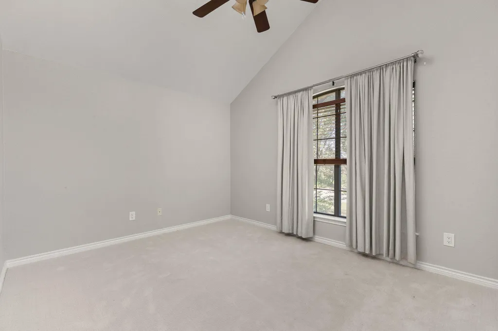 10025 Janet Loop Dripping Springs TX 78620