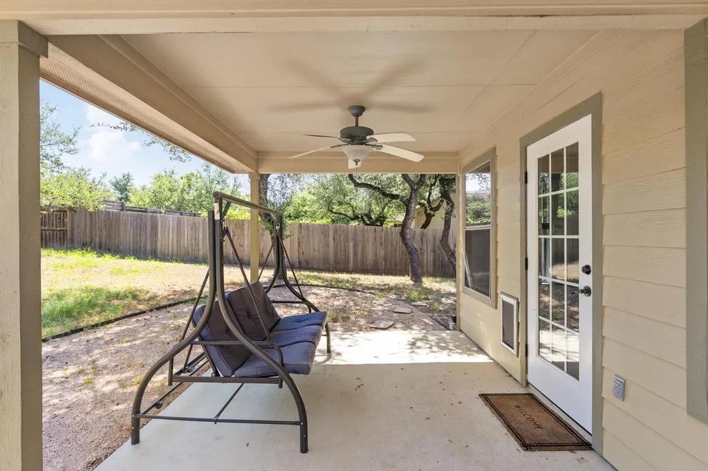10025 Janet Loop Dripping Springs TX 78620
