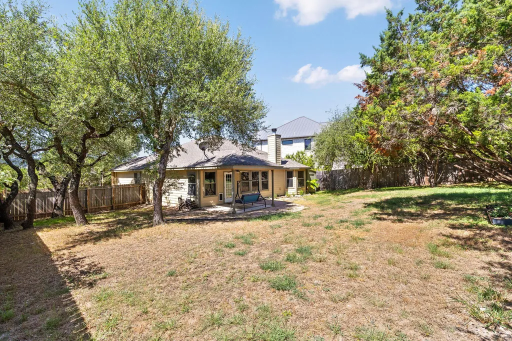 10025 Janet Loop Dripping Springs TX 78620
