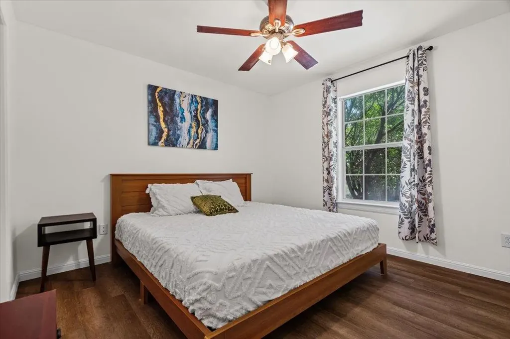 208 W North Street Kyle TX 78640