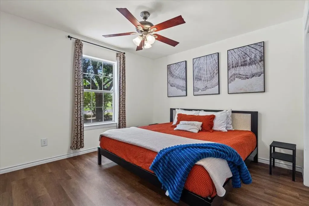 208 W North Street Kyle TX 78640