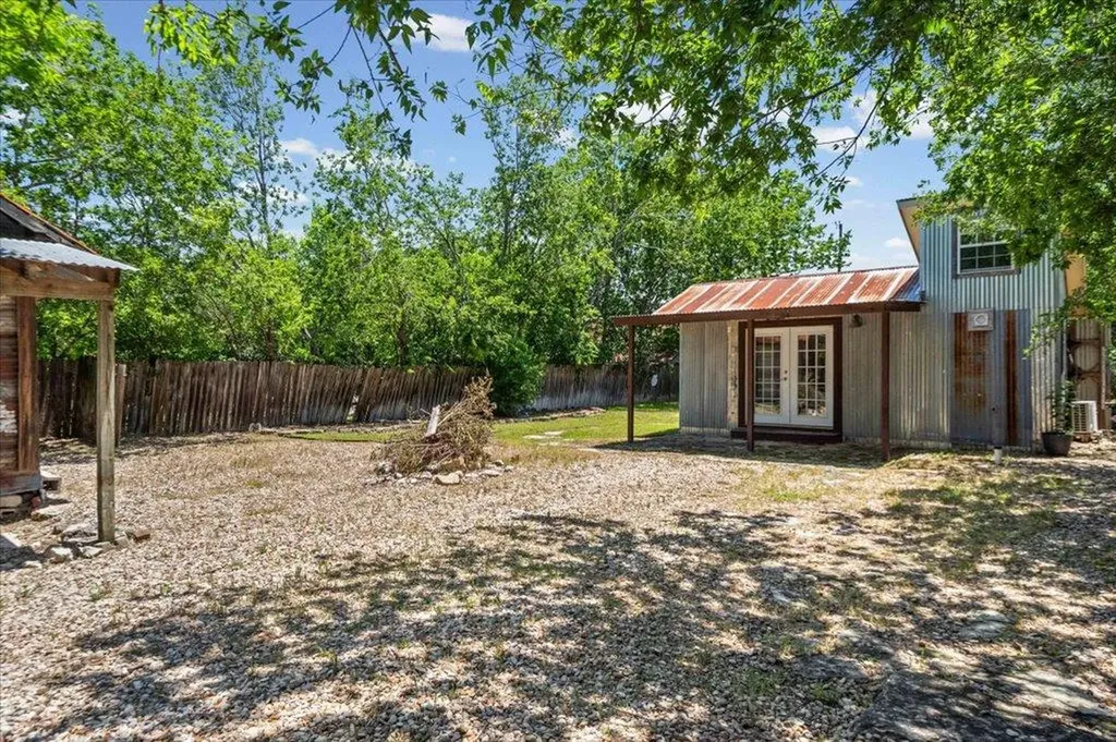 208 W North Street Kyle TX 78640