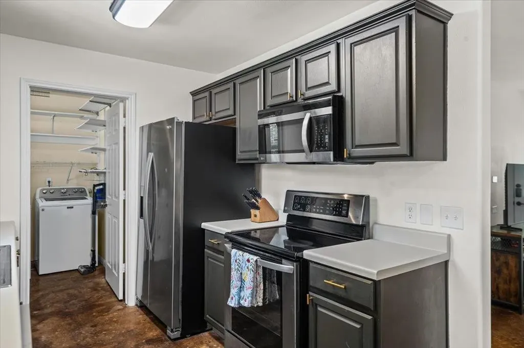 208 W North Street Kyle TX 78640