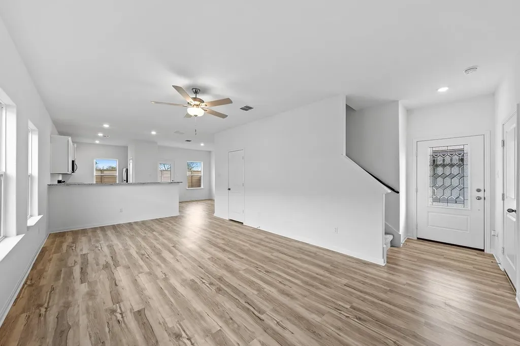 14709 Eagles Claw Way Elgin TX 78621