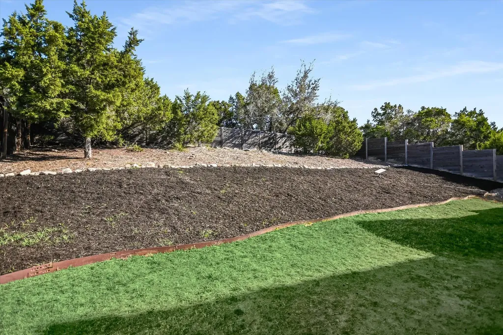 1005 Larkhall Drive Spicewood TX 78669
