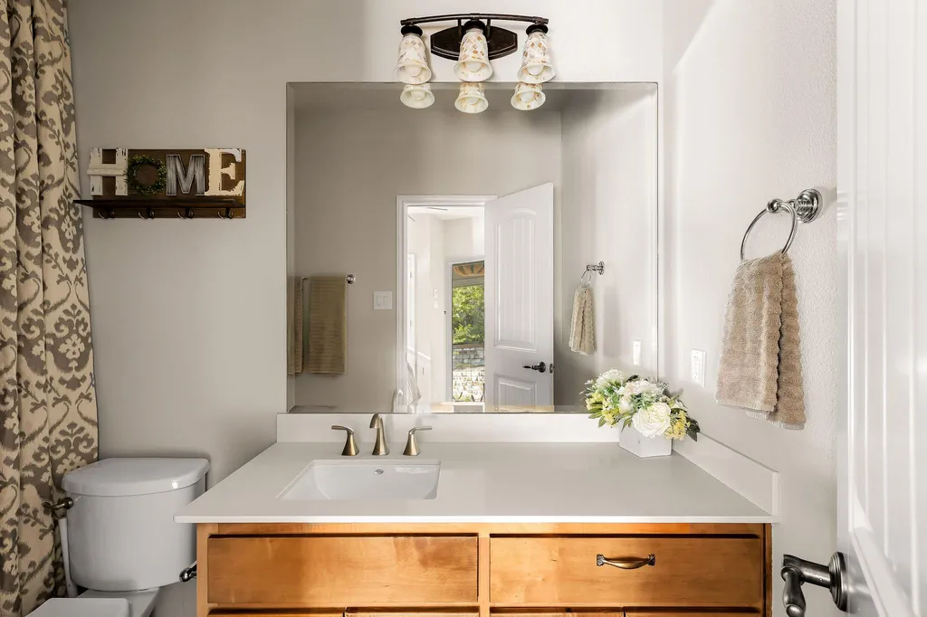 119 Finnel Cove Austin TX 78737