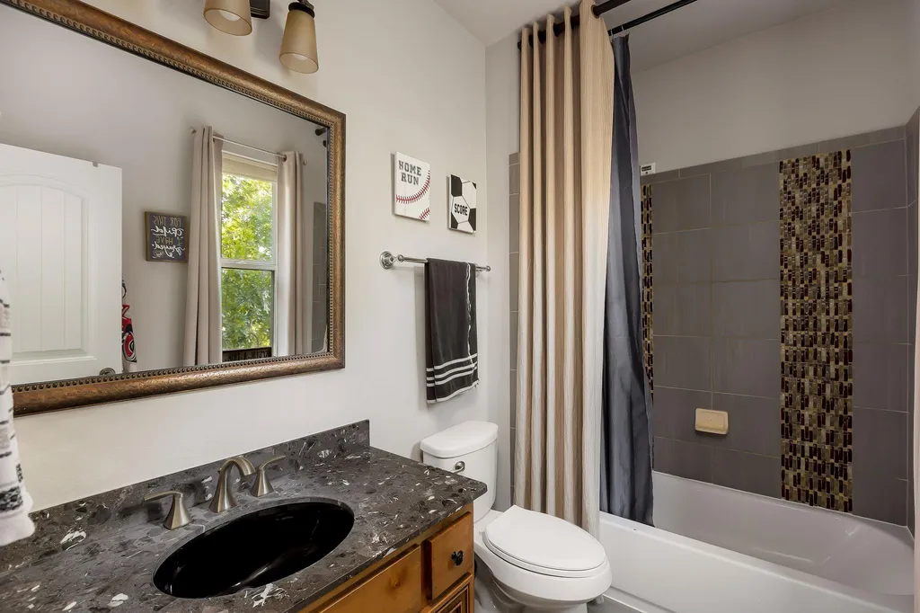 119 Finnel Cove Austin TX 78737