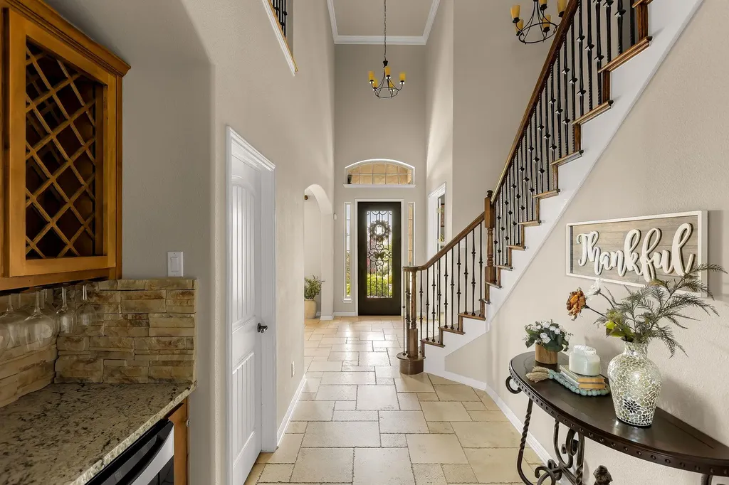 119 Finnel Cove Austin TX 78737