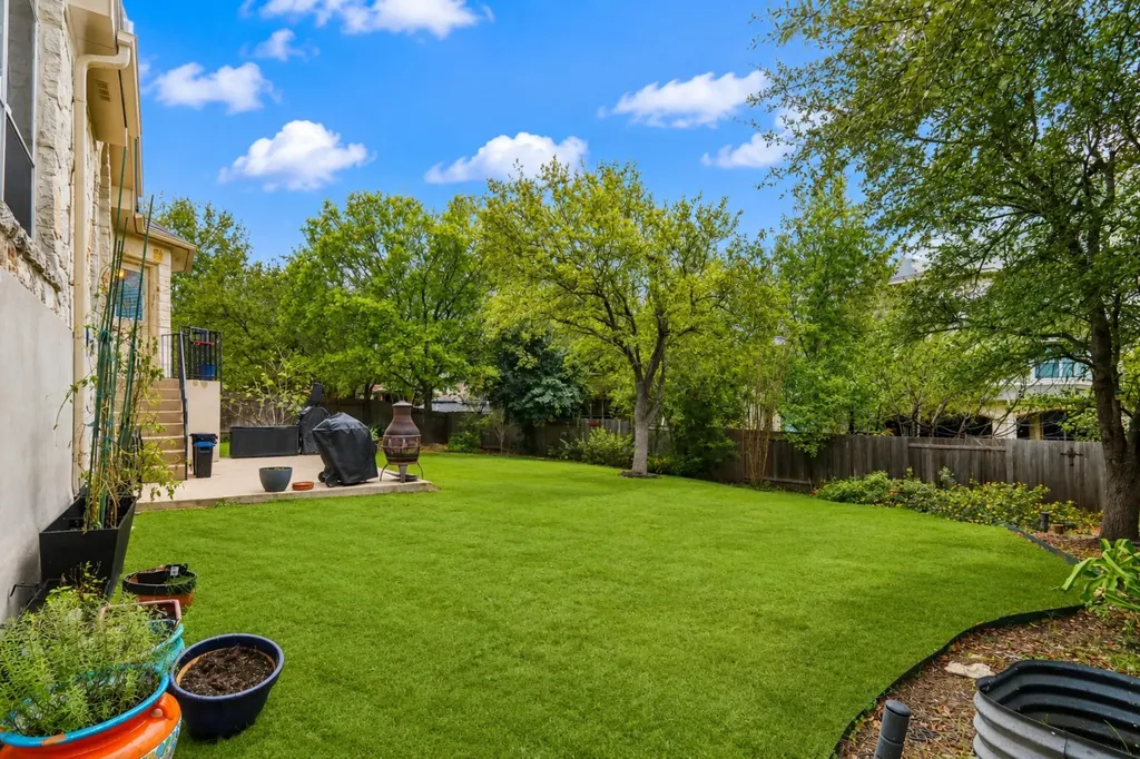 7124 Via Dono Drive Austin TX 78749