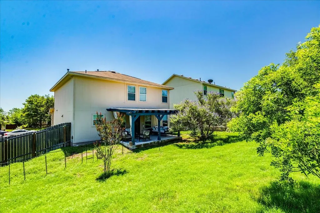 148 Buttercup Way Kyle TX 78640