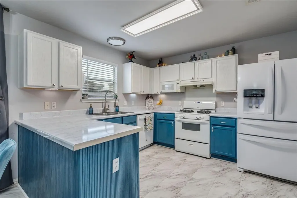 148 Buttercup Way Kyle TX 78640